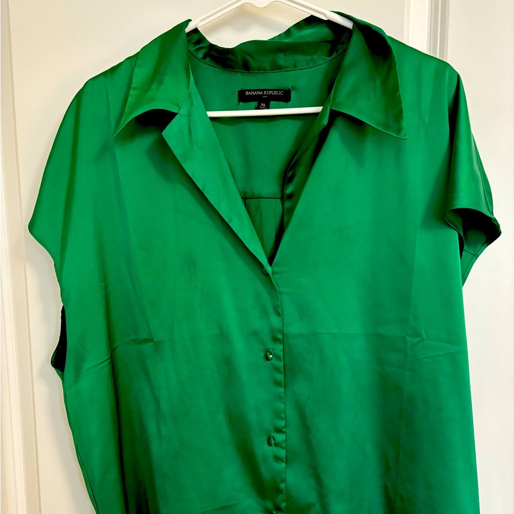 BR factory Satin shirt